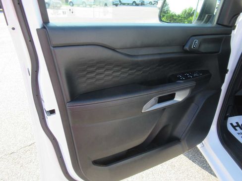 Used 2025 Ford Ranger XLT w/ Equipment Group 301A High AWD/4WD image 13