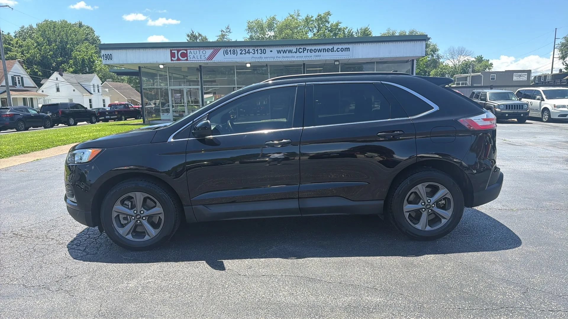 Used 2022 Ford Edge SEL w/ Sport Appearance Package AWD/4WD image 8