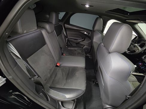 Used 2017 Ford Focus RS image 15