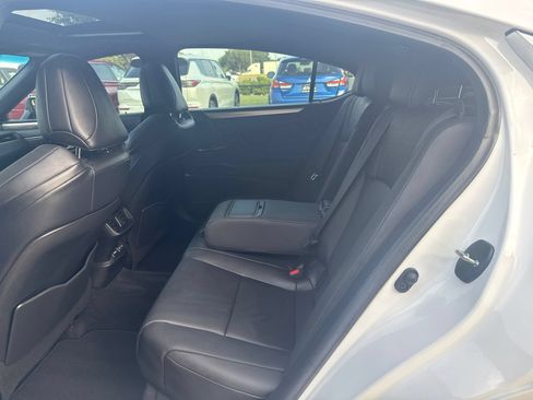 Used 2024 Lexus ES 350 F Sport w/ Accessory Package (Z2) FWD image 5
