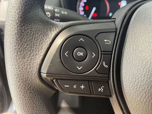 Used 2025 Toyota RAV4 XLE FWD image 7