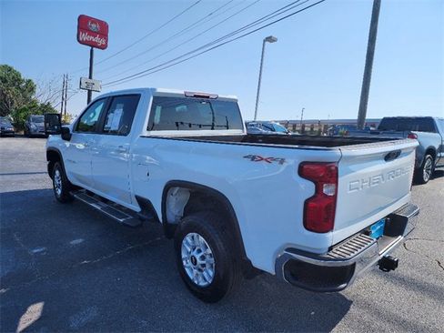 Used 2024 Chevrolet Silverado 2500 LT image 5