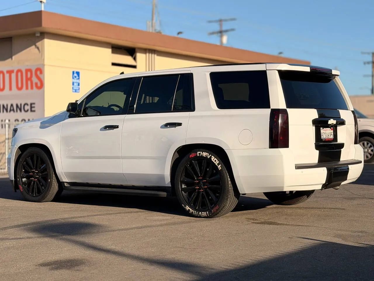Used 2018 Chevrolet Tahoe 4WD image 11