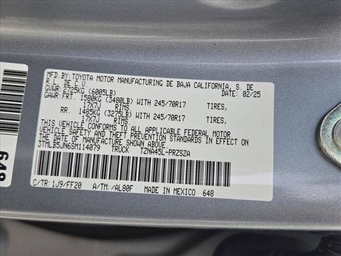 Used 2025 Toyota Tacoma SR5 AWD/4WD image 23