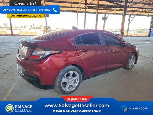 Used 2017 Chevrolet Volt LT w/ Comfort Package FWD image 4