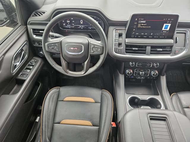 Used 2024 GMC Yukon AT4 w/ Technology Package AWD/4WD image 28