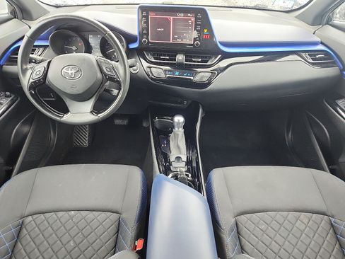 Used 2021 Toyota C-HR XLE FWD image 9