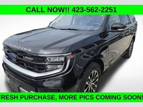 Used 2025 Ford Expedition Platinum AWD/4WD image 1