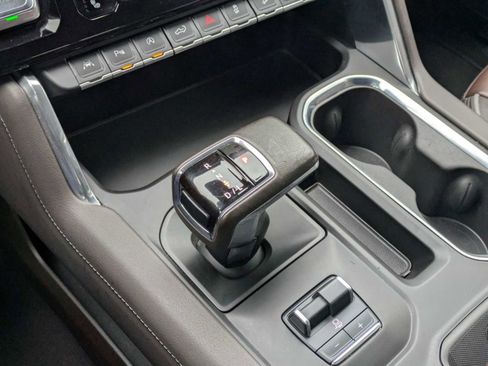 Used 2022 GMC Sierra 1500 Denali w/ Denali Reserve Package image 32