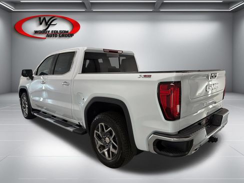 New 2026 GMC Sierra 1500 SLT w/ SLT Premium Plus Package AWD/4WD image 8