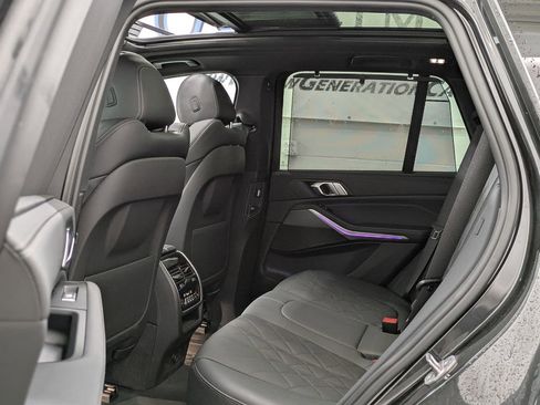Used 2023 BMW X5 xDrive40i AWD/4WD image 16