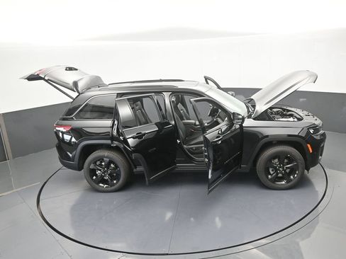 New 2026 Jeep Grand Cherokee Limited w/ Limited Altitude Package RWD image 55