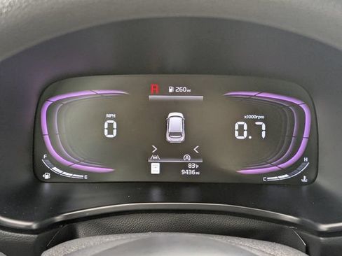 Certified 2025 Kia Soul LX w/ LX Technology Package FWD image 28