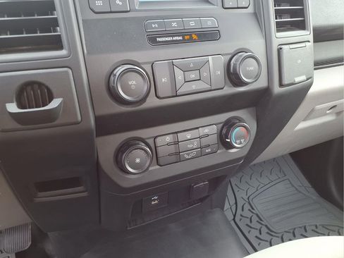 Used 2019 Ford F150 XL w/ Equipment Group 101A Mid image 4