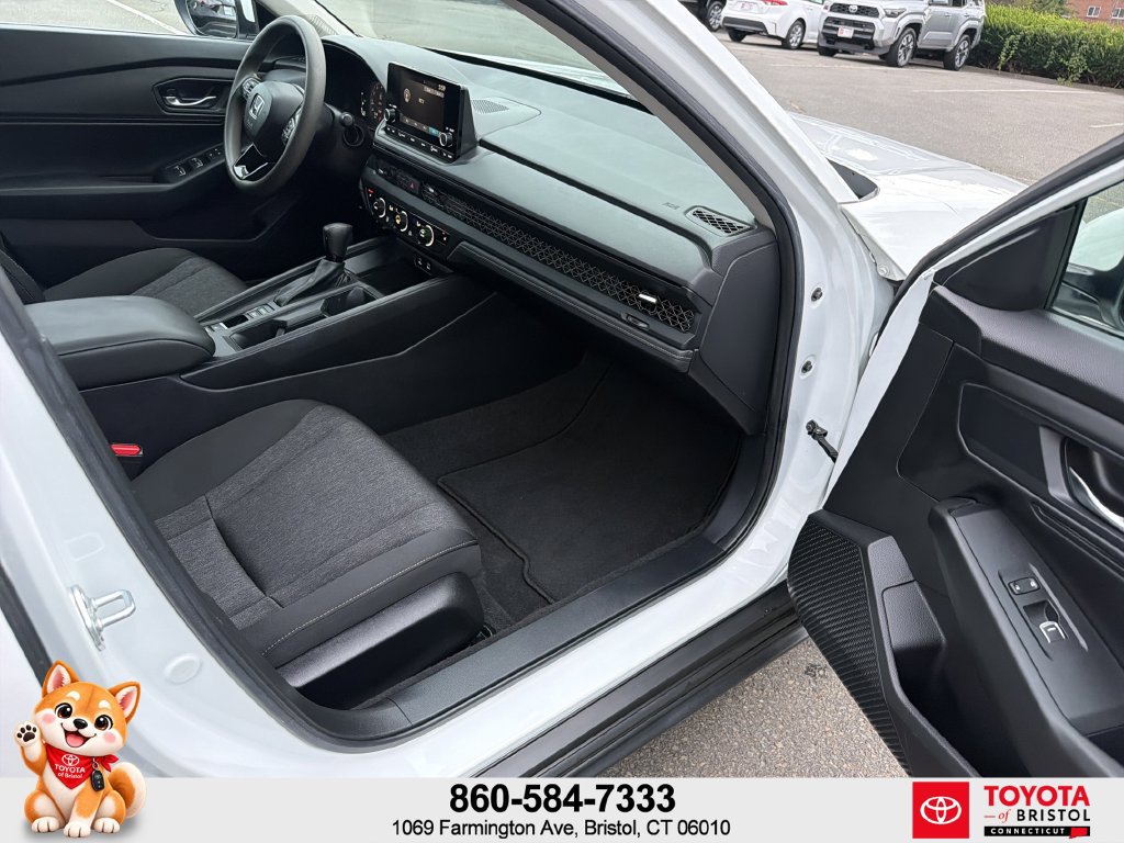 Used 2023 Honda Accord EX image 40