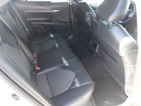 Certified 2023 Toyota Camry SE w/ Convenience Package image 18