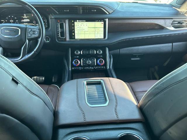 Used 2023 GMC Yukon XL Denali Ultimate w/ LPO, Floor Liner Package AWD/4WD image 17
