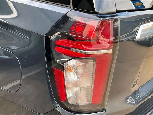 Used 2021 Chevrolet Tahoe High Country w/ Premium Package 2 AWD/4WD image 29