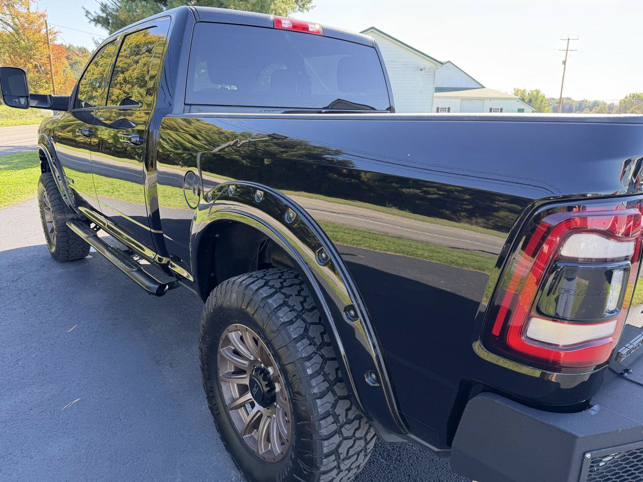 Used 2020 RAM 2500 Big Horn w/ Night Edition AWD/4WD image 16