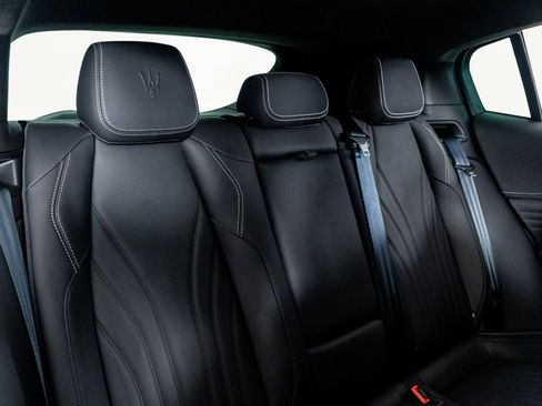 Used 2025 Maserati Grecale Modena image 36