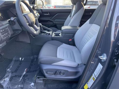 New 2025 Toyota Tacoma TRD Off-Road image 29