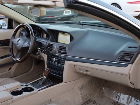 Used 2011 Mercedes-Benz E 550 E 550 image 41