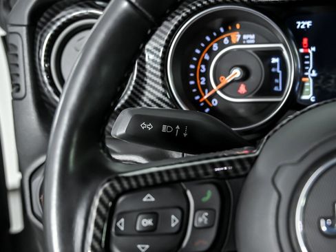 Used 2021 Jeep Gladiator Sport AWD/4WD image 22