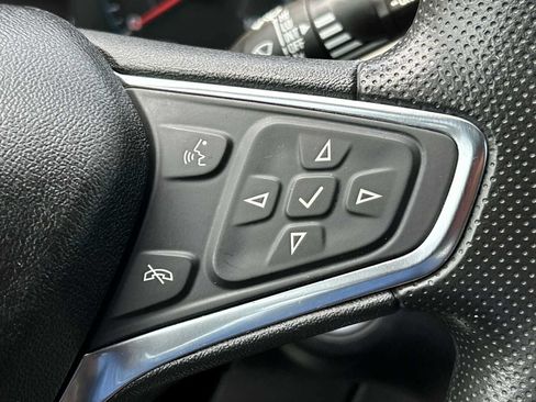 Used 2019 Chevrolet Equinox LS FWD image 15