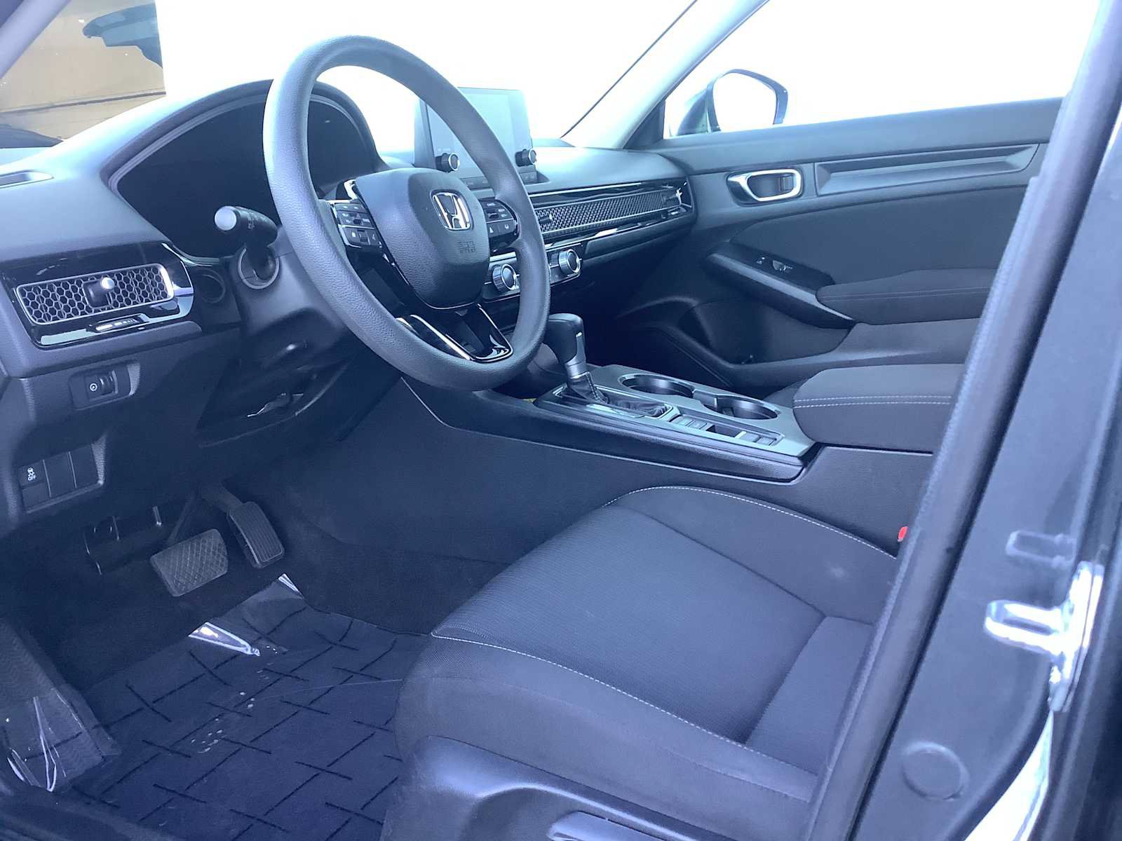 Used 2025 Honda Civic LX image 3