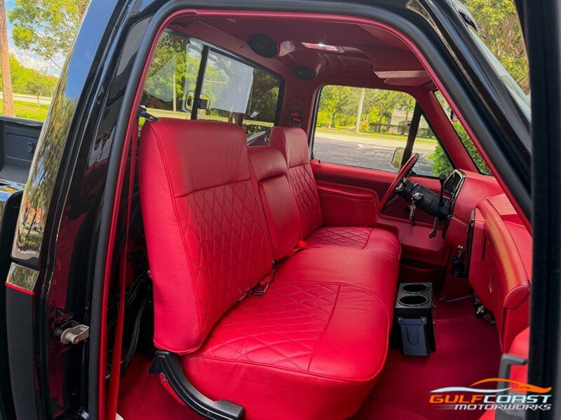 Used 1987 Ford F350 2WD Regular Cab image 23