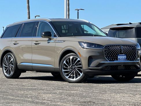 New 2025 Lincoln Aviator Reserve w/ Equipment Group 201A image 1