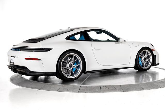 Used 2026 Porsche 911 GT3 RWD image 5