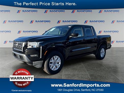 Used 2022 Nissan Frontier SV image 1