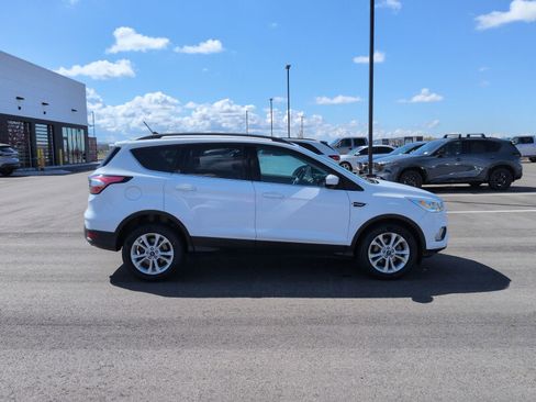 Used 2018 Ford Escape SEL w/ Ford Safe & Smart Package FWD image 8
