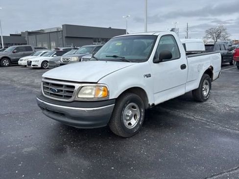 Used 2000 Ford F150 XL image 2