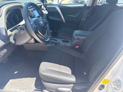 Used 2018 Toyota RAV4 LE w/ All Weather Liner Package FWD image 10