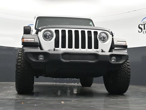 Used 2024 Jeep Wrangler Sport AWD/4WD image 27
