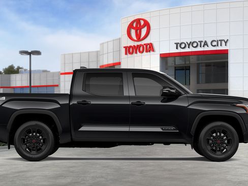 New 2025 Toyota Tundra Platinum w/ TRD Off-Road Package AWD/4WD image 15