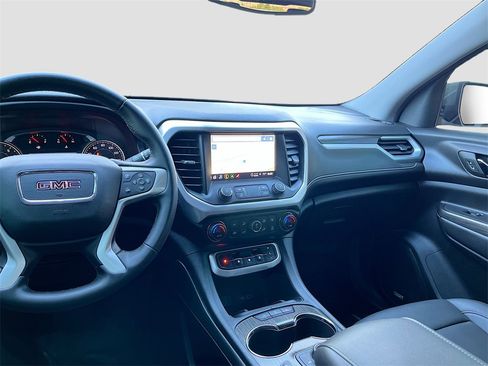 Used 2023 GMC Acadia SLT image 25