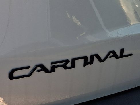 New 2025 Kia Carnival SX Prestige image 25