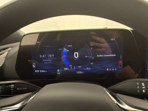 Certified 2025 Chevrolet Blazer EV LT AWD/4WD image 25