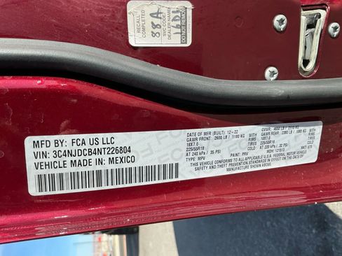 Used 2022 Jeep Compass Limited image 34