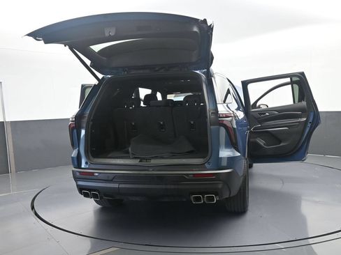 Used 2024 Chevrolet Traverse LS FWD image 84
