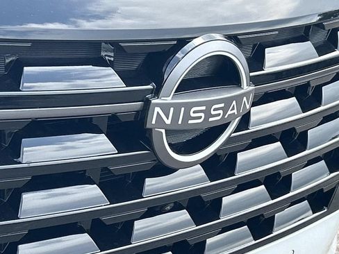 New 2026 Nissan Pathfinder SL w/ SL Premium Package FWD image 11