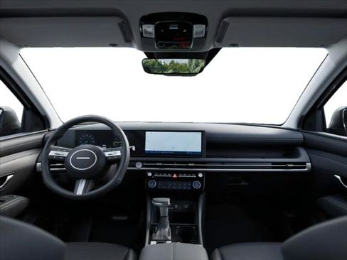 New 2026 Hyundai Tucson SEL image 11