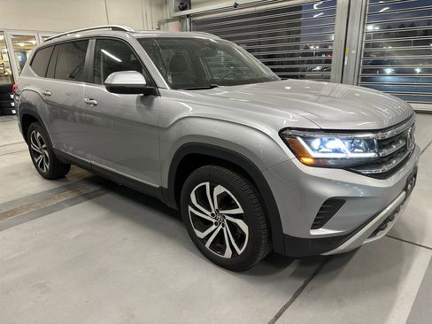 Used 2022 Volkswagen Atlas SEL image 1