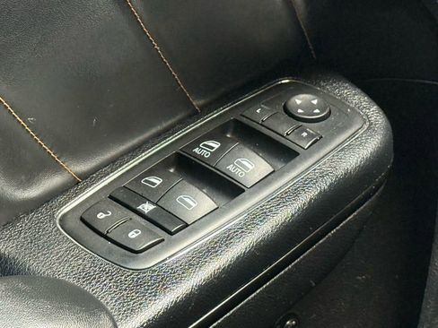 Used 2017 Dodge Charger R/T image 18