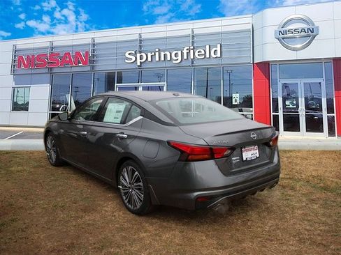 New 2025 Nissan Altima 2.5 SL image 4