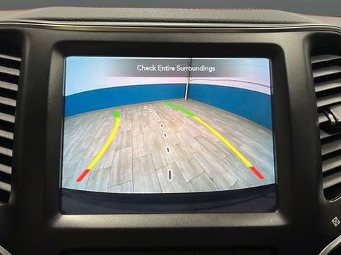 Used 2022 Jeep Cherokee Trailhawk w/ Sun, Sound & Nav Group AWD/4WD image 14
