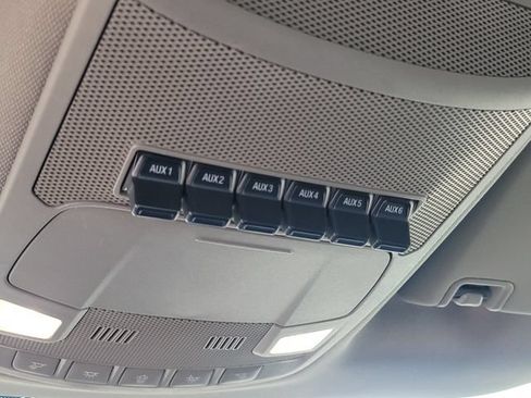 Used 2017 Ford F550 2WD Regular Cab Super Duty image 15
